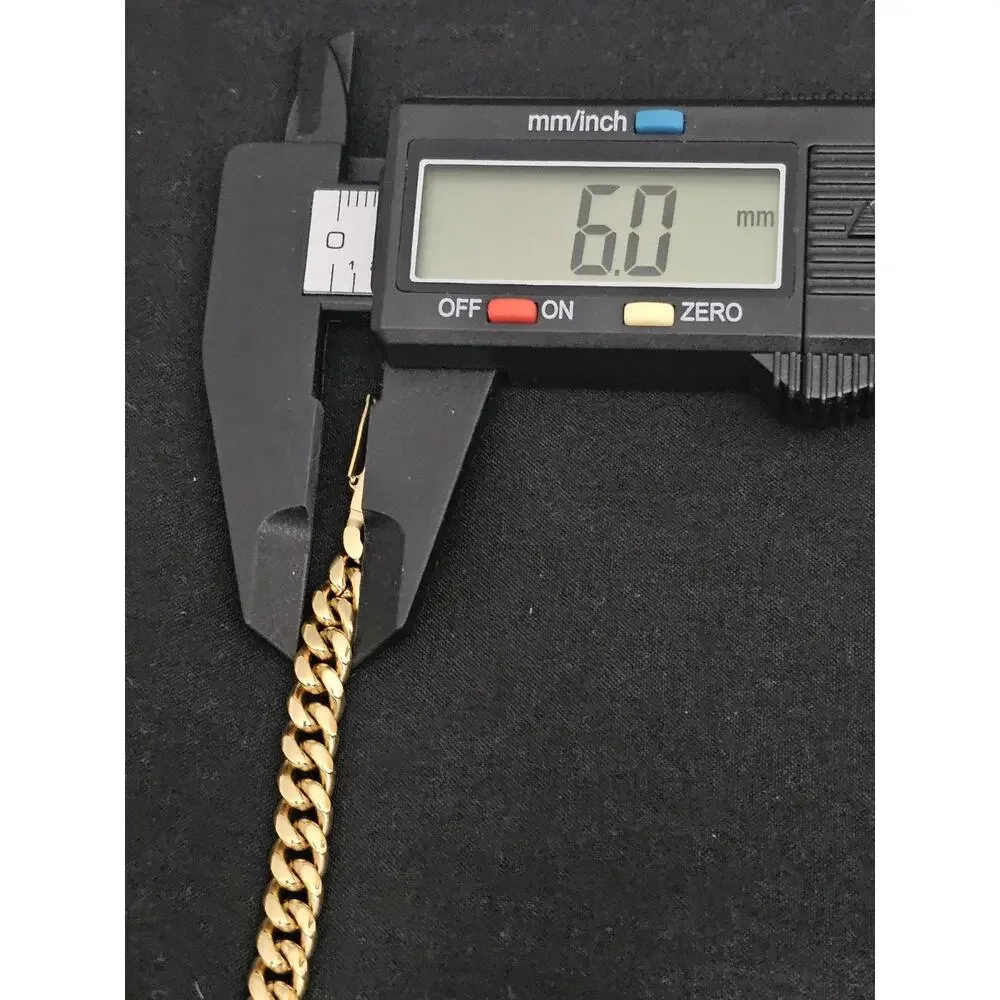 Unbranded 8in gold